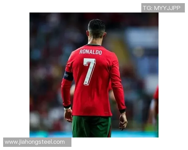 球星视角解读C罗的足球风格与成就之路