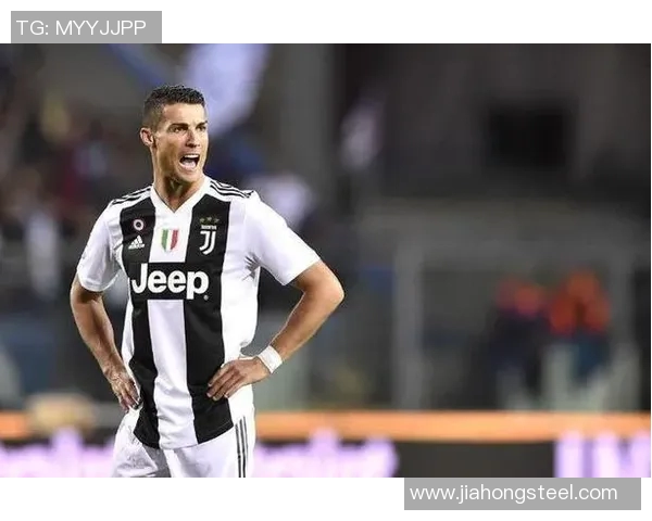 全球足坛顶尖球星盘点：从梅西到C罗，谁才是最具影响力的传奇人物